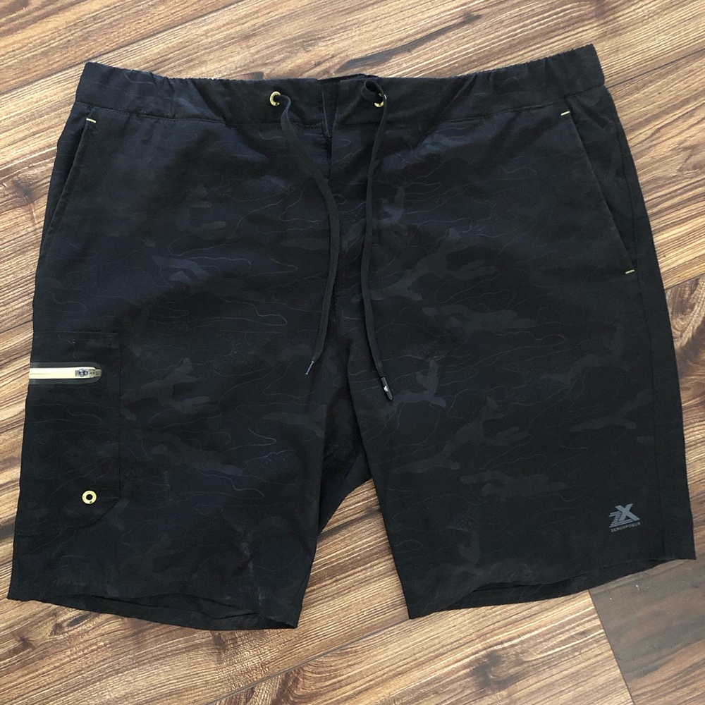 Men’s swim trunks black L